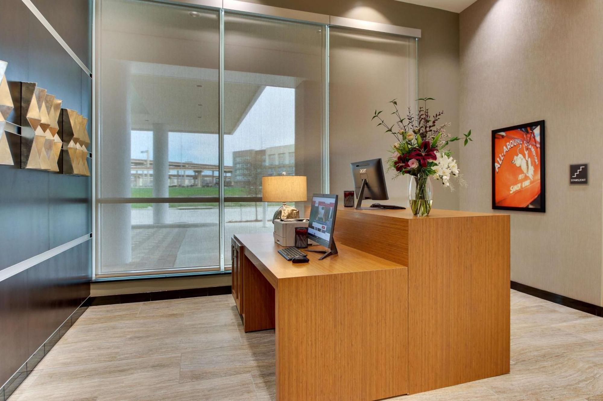 Drury Plaza Dallas Hotel 3*