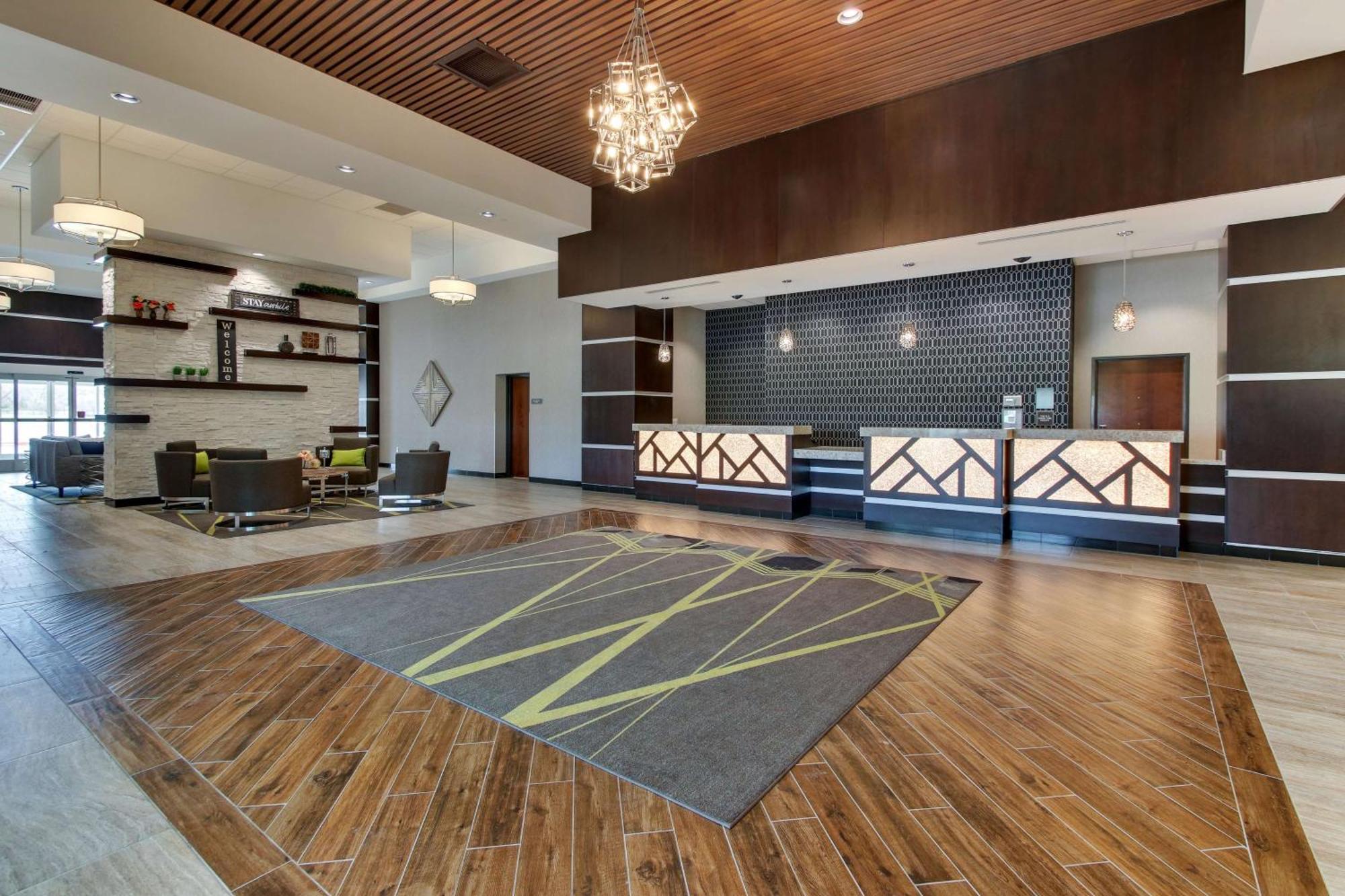 Drury Plaza Dallas Hotel