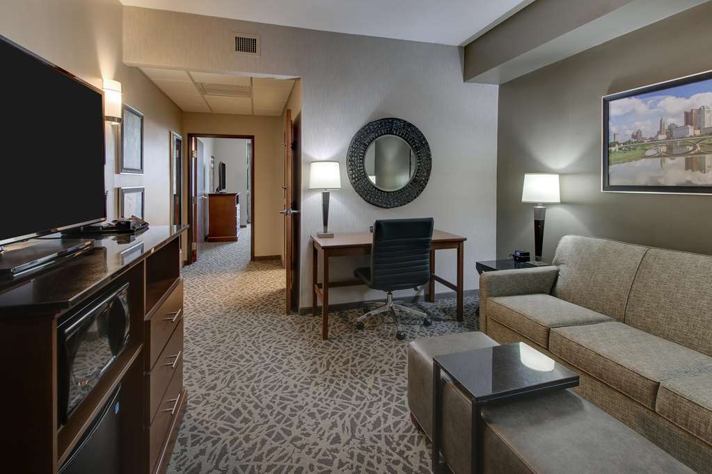 Hotel Drury Plaza Dallas 3*